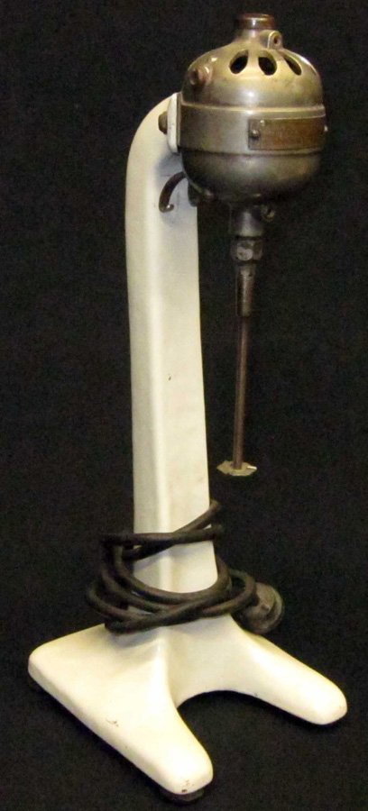 HAMILTON BEACH WHITE FLASH MIXER: White porcelain; runs; comes with cup (not shown); wear; H-18", G-VG