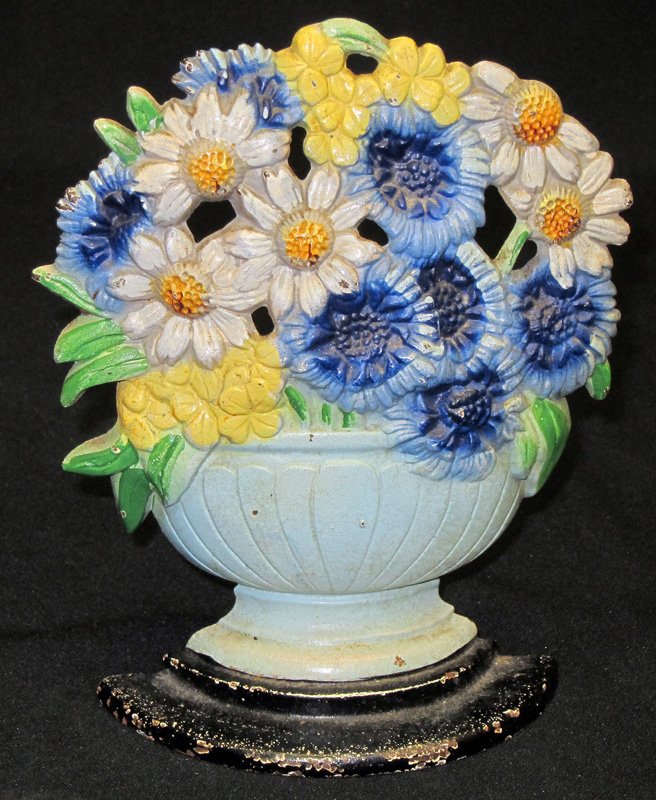 BOWL OF DAISIES DOORSTOP - HUBLEY: Painted cast iron; minor flakes; H-8 1/2", VG-EX