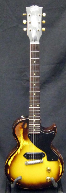 GIBSON LES PAUL JUNIOR GUITAR - ELECTRIC: #5-5647; six string; wood body; wear to painted finish on body of guitar; L-39", F-G