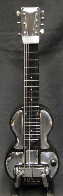 RICKENBACKER ELECTRO LAP STEEL GUITAR: C1082, metal label; together with original case and tag; L-29 1/2", G-VG