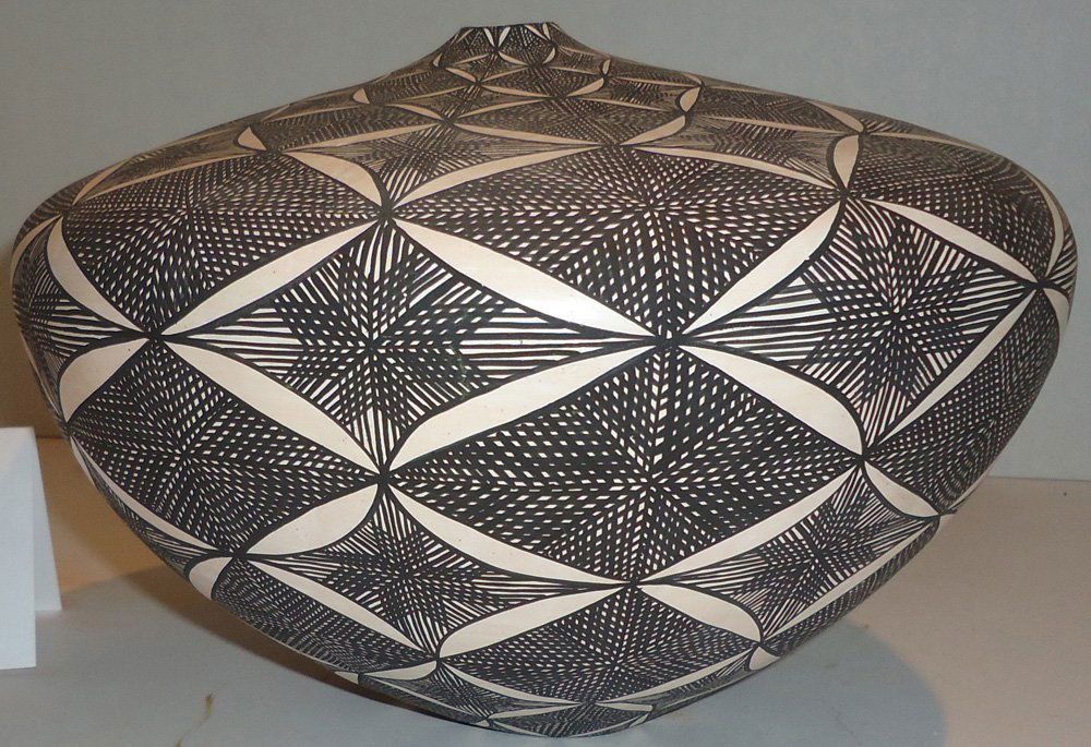 Southwest Seed Jar (1 of 3)