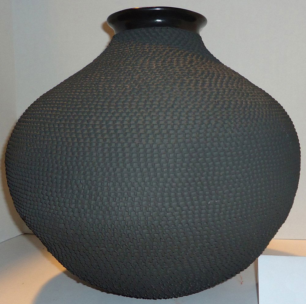 Large Southwest Pot (1 of 3)