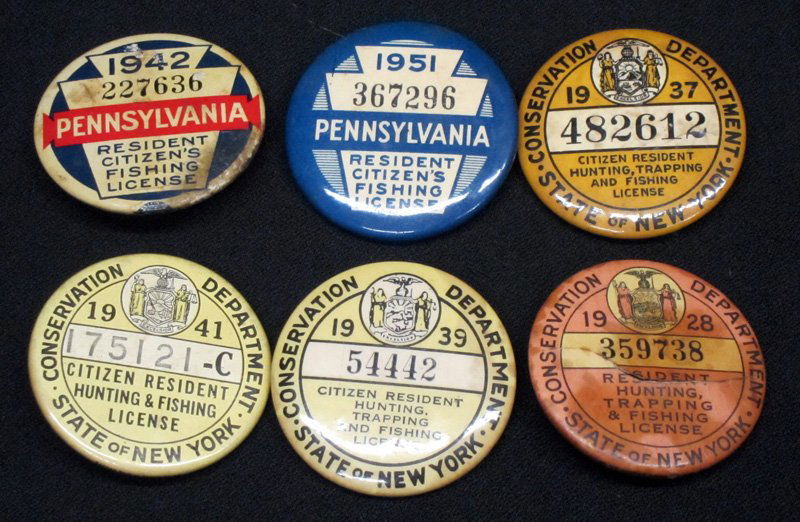 FISHING LICENSE PINBACKS (6) (1 of 1)