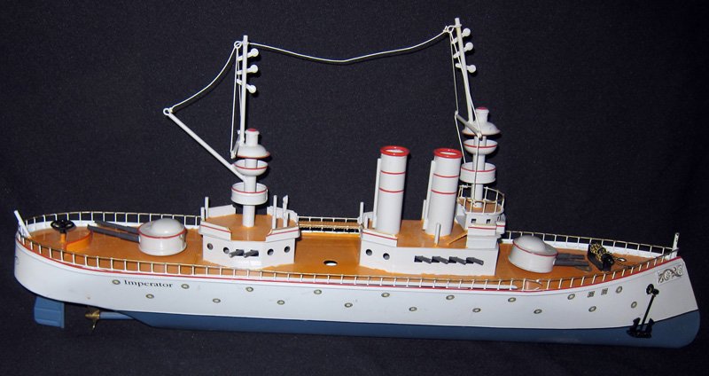 IMPERATOR BATTLESHIP TOY (1 of 1)