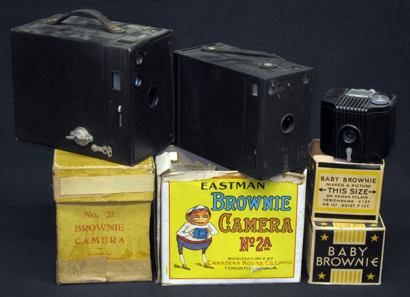 KODAK BROWNIE CAMERAS (4) (1 of 1)