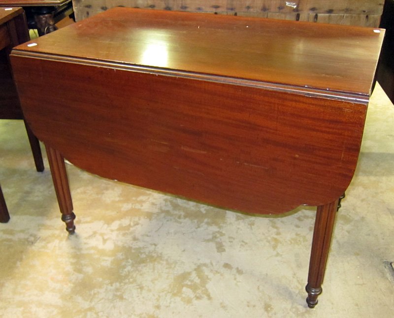 BALTIMORE SHERATON DROP LEAF TABLE (1 of 1)