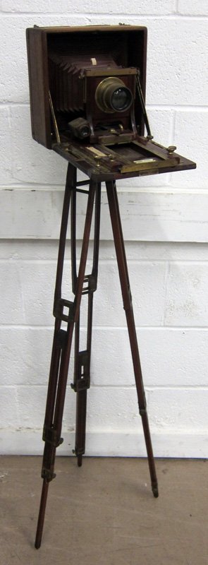 FOLMER SCHWING VIEW CAMERA (1 of 1)