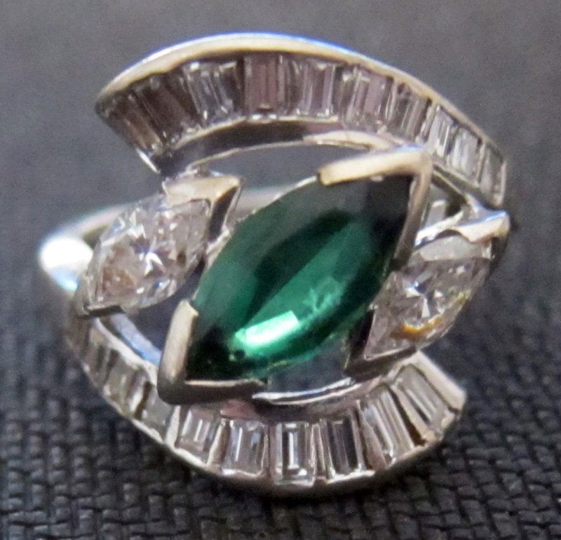 DINNER RING with GREEN STONE (1 of 1)