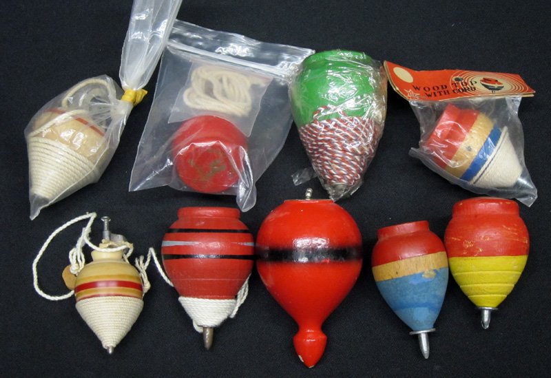 WOOD TOPS (9): Japanese, etc.; (1) Royal Champion Trom Po Top; H-2" - 2 1/2", G-VG