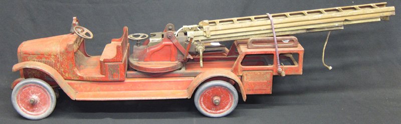 BUDDY L AERIAL LADDER WAGON (1 of 1)
