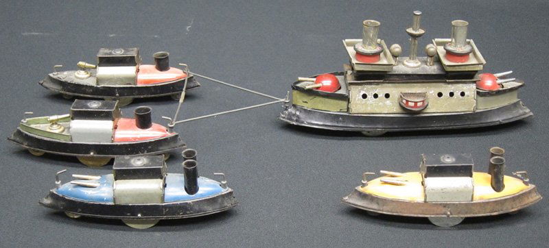 HESS BATTLESHIP & GUNBOATS (1 of 1)