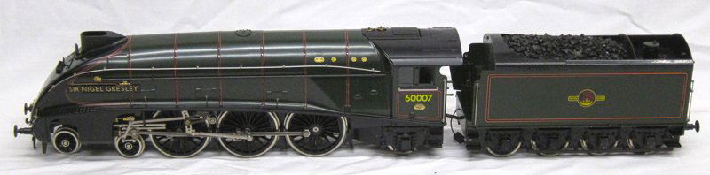 ASTER BRITISH RAILWAYS A4, SIR NIGEL GRESLEY (1 of 5)