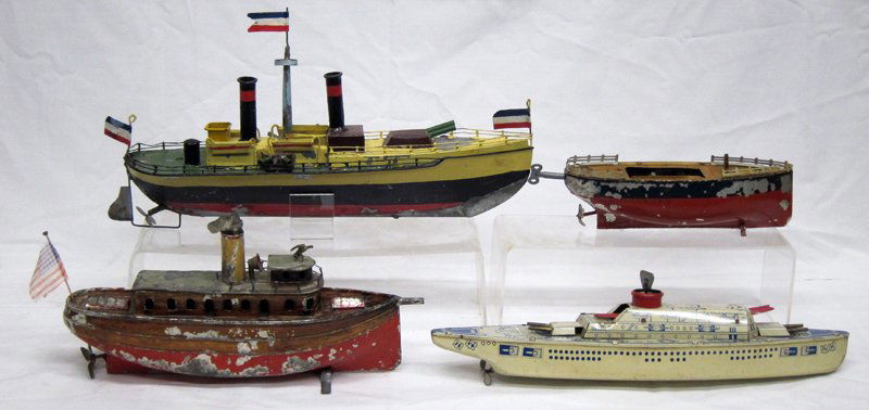 TIN TOY BOATS (4) (1 of 1)