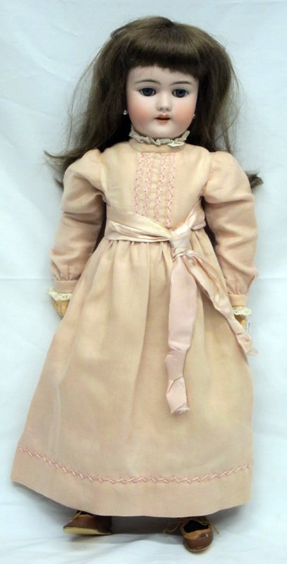 HEINRICH HANDWERCK BISQUE DOLL (1 of 1)