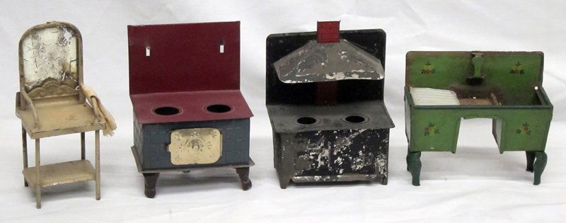 DOLL HOUSE ACCESSORIES (4) (1 of 1)