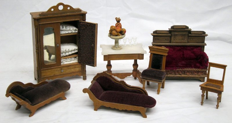 DOLLHOUSE MINIATURE FURNITURE (7) (1 of 1)
