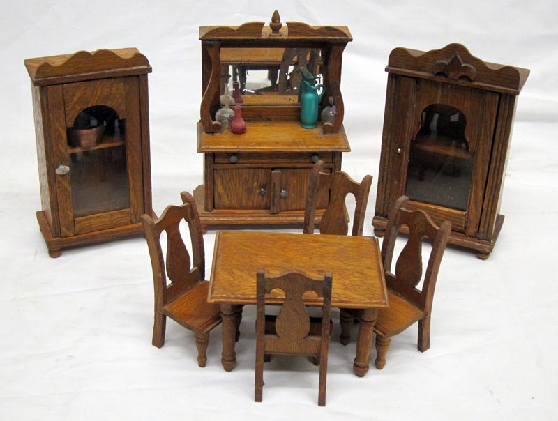 DOLL HOUSE MINIATURE FURNITURE (8) PCS. (1 of 1)