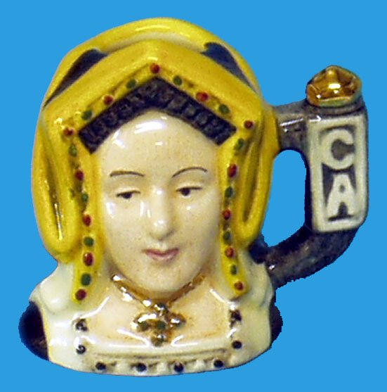 ROYAL DOULTON CATHERINE OF ARAGON TINY
