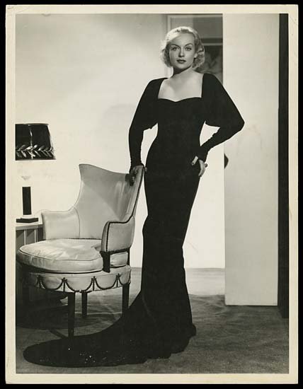 1934 OVERSIZED PHOTO OF CAROLE LOMBARD BY BULL