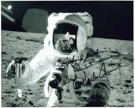 1969 AUTOGRAPHS COMPLETE CREW SIGNED PHOTO