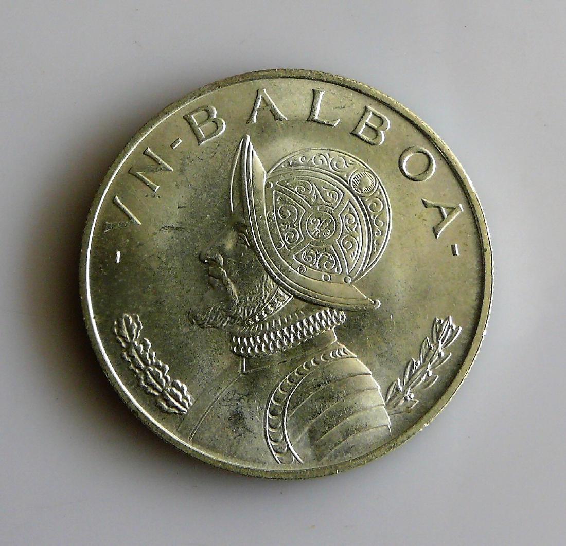 1966 Silver Briliant Uncirculated Panama Balboa (1 of 2)