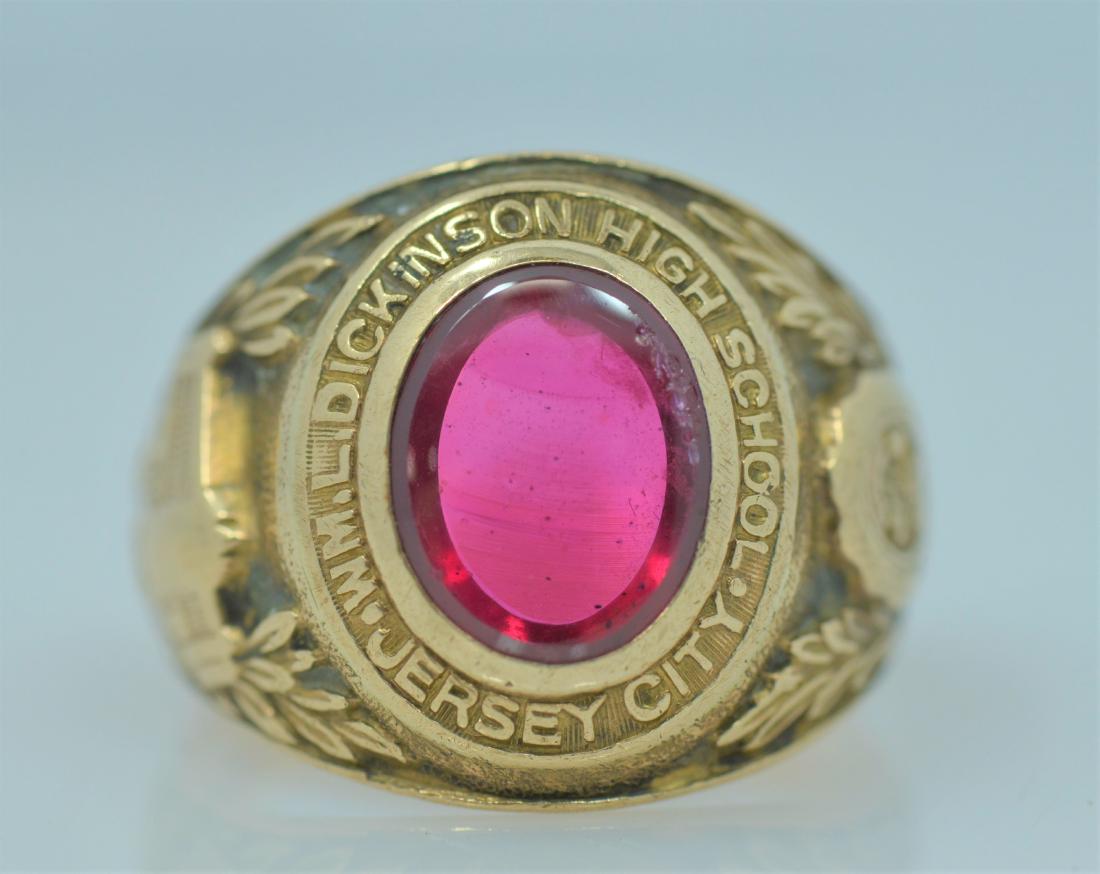 Uconn class deals ring