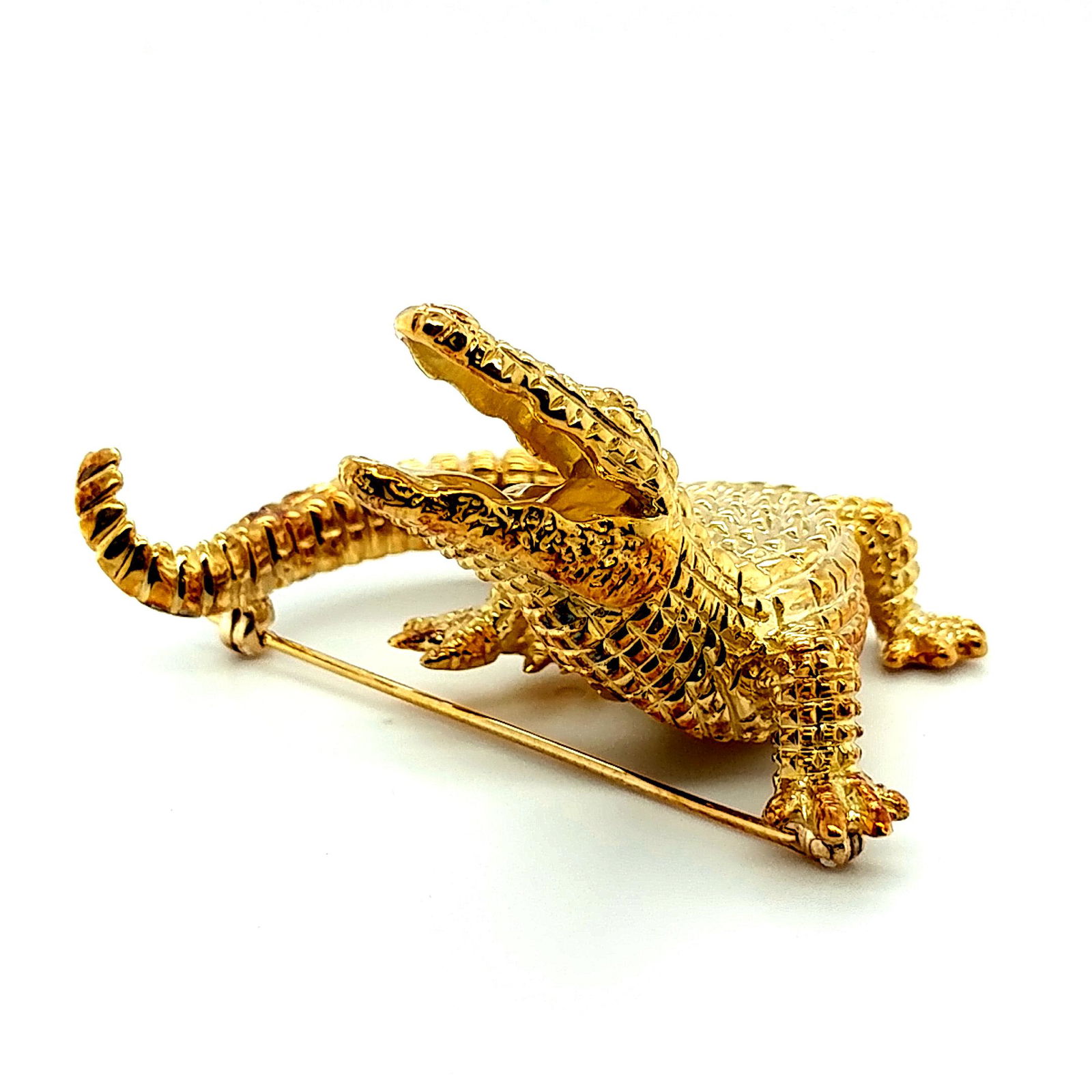 18K YG Heavy Alligator Brooch (1 of 4)