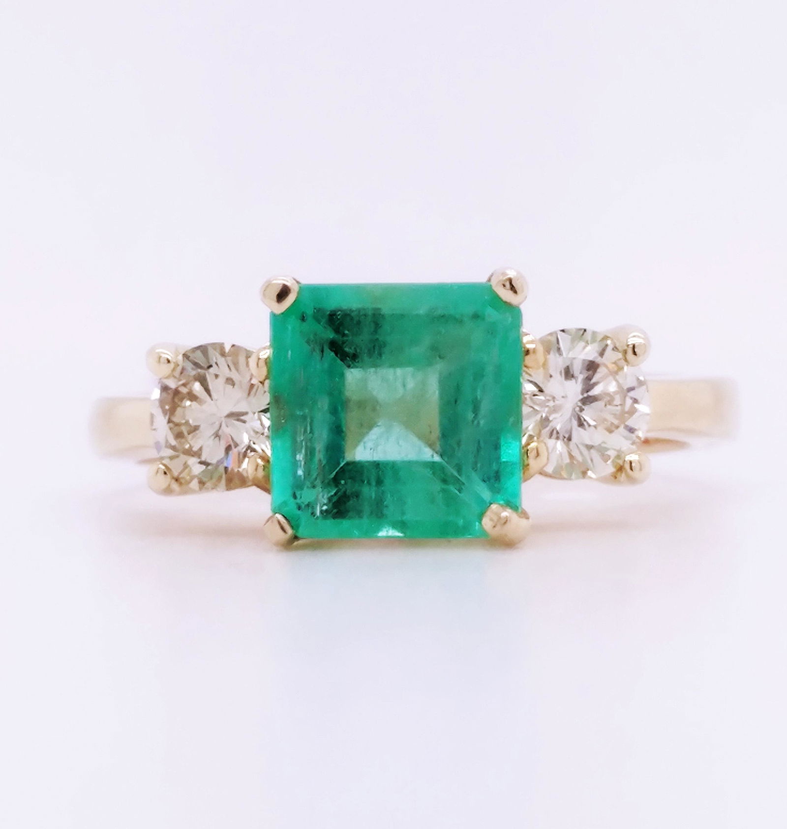 Certified 14K YG Diamond & Emerald Ring (1 of 8)