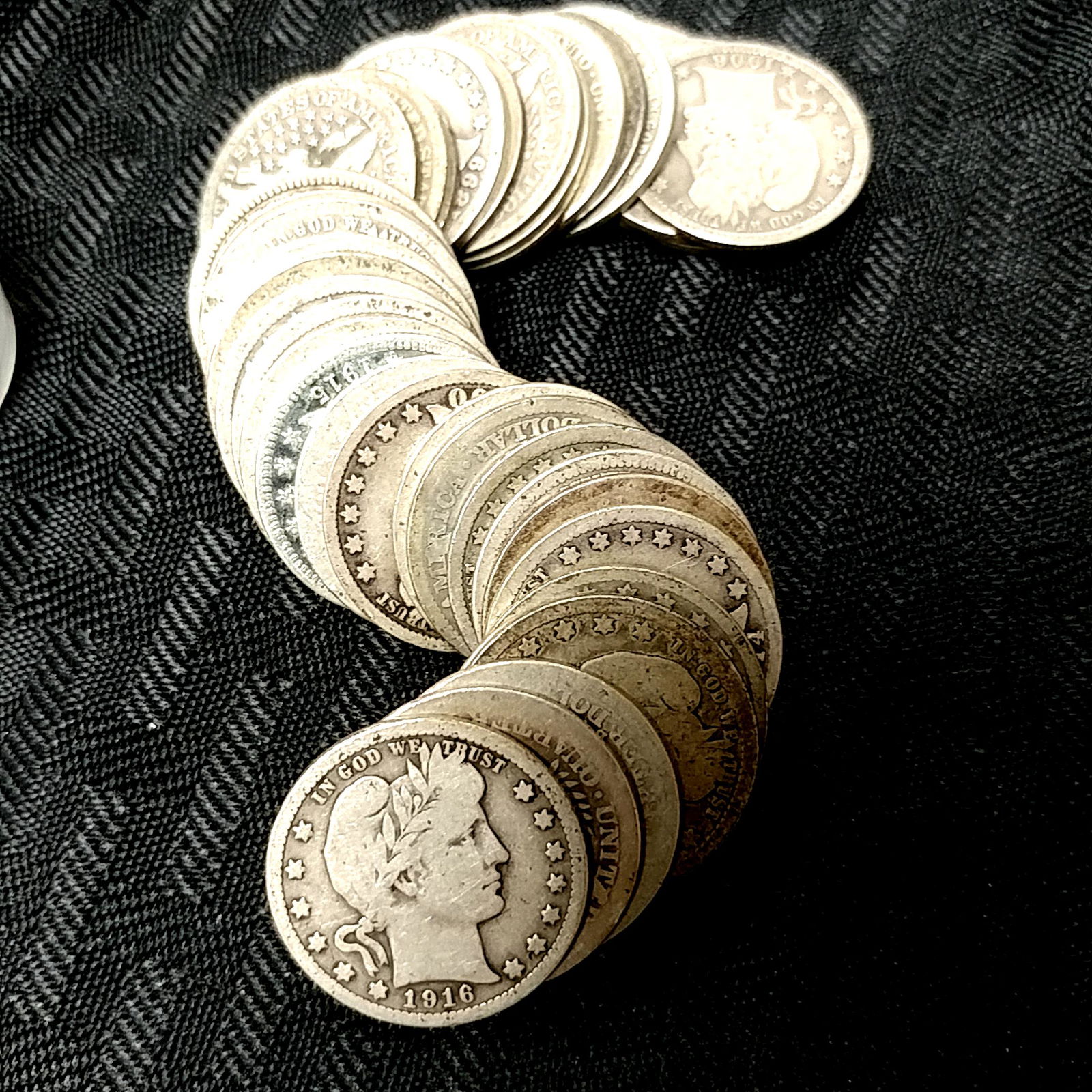 $10.00 Face Roll of 40 Silver Barber Quarters (1 of 2)