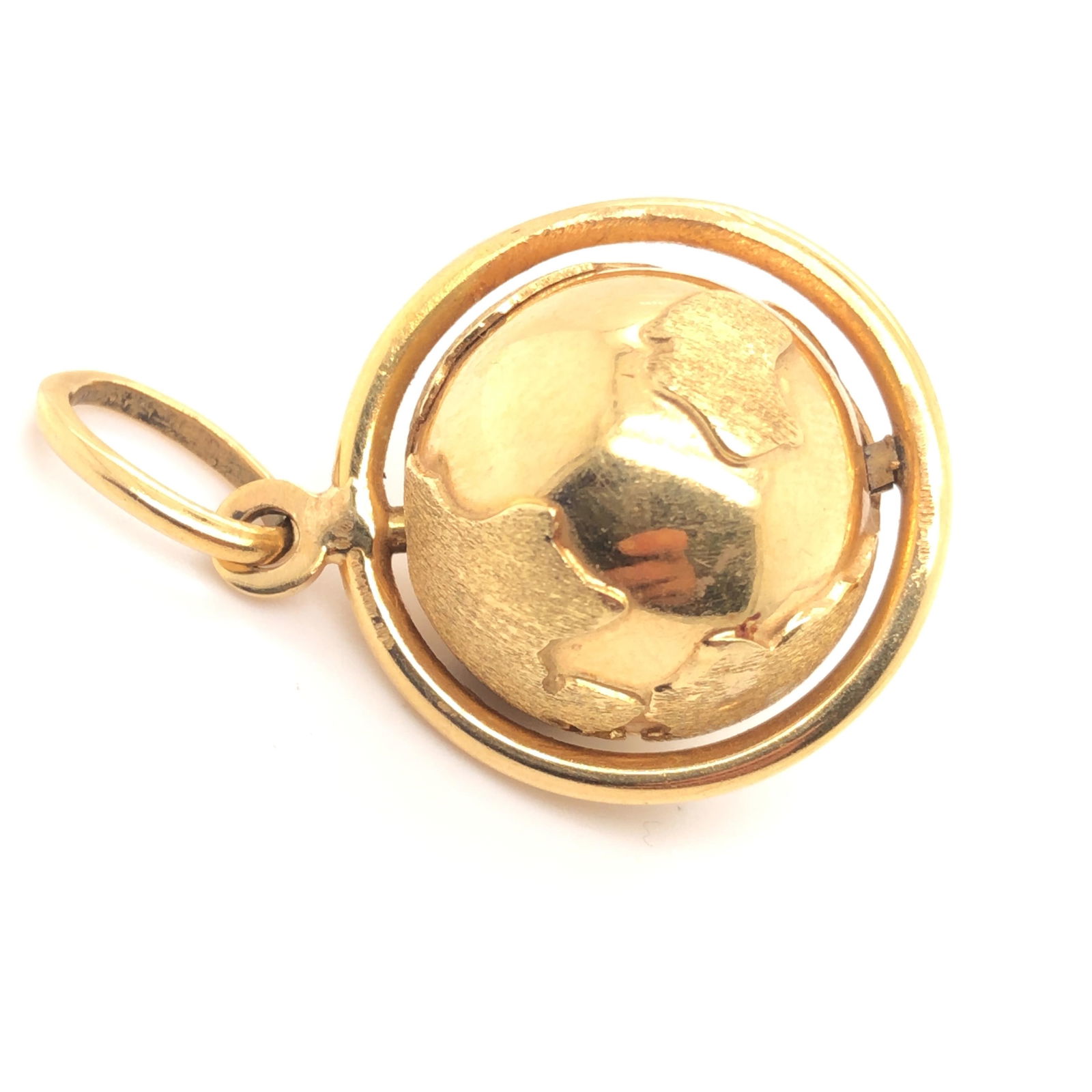 Globe Pendant 3D Rotates 14K (1 of 3)