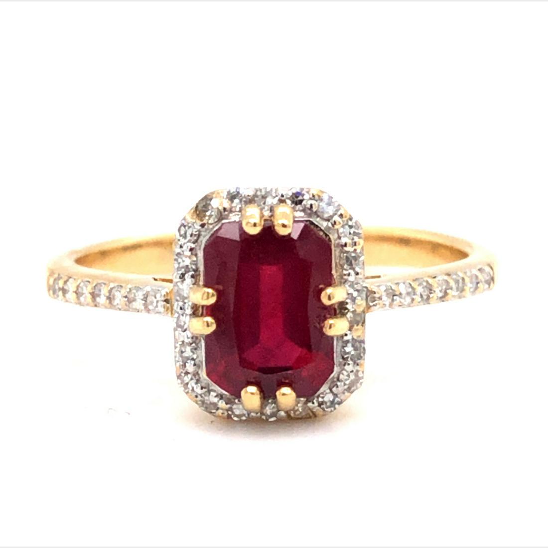 Ruby and Diamond Halo Ring 18K (1 of 2)
