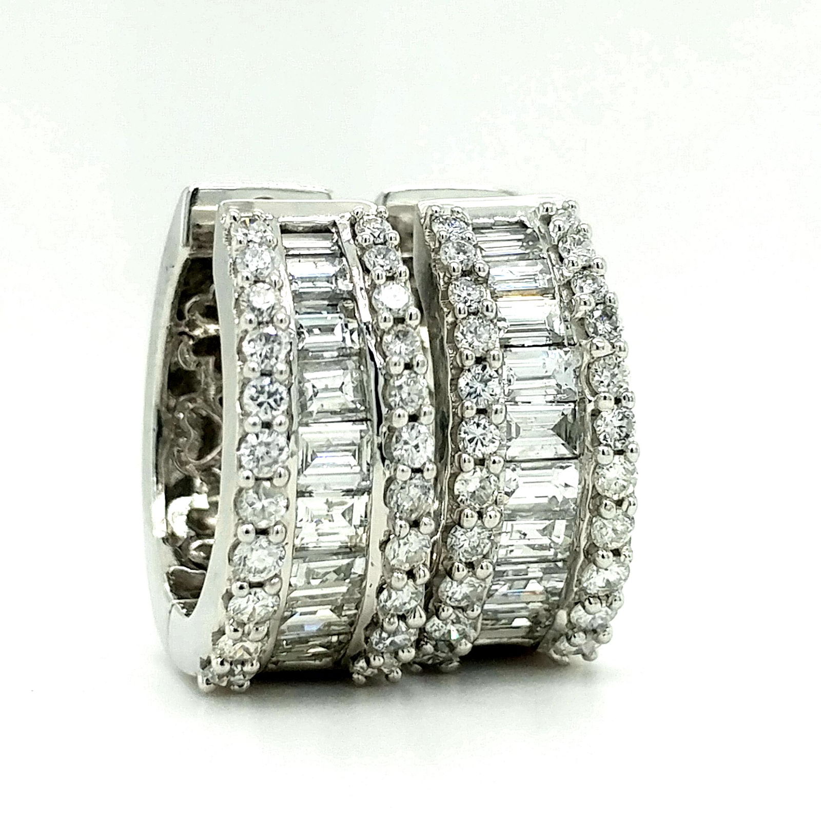 VS Clarity Diamond Hoop Earrings (1 of 8)