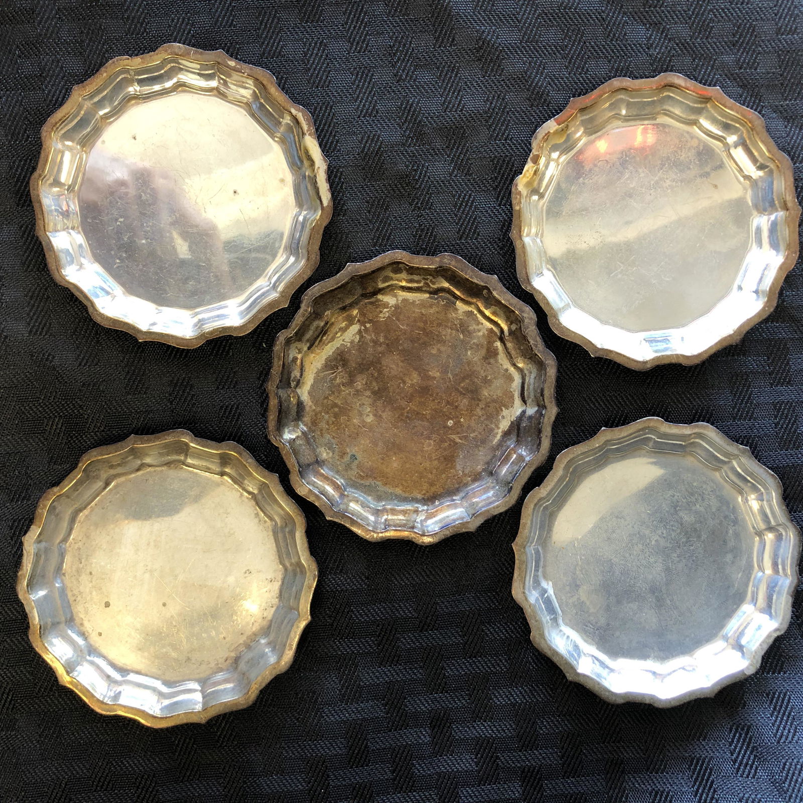 Chippendale by Franklin Smith Sterling Coasters: This is a set of 5 Chippendale by Franklin Smith sterling silver coasters, pattern #204. The coasters are approximately 3.25" diameter and the entire set weighs 128.9 grams. These coasters are preowne