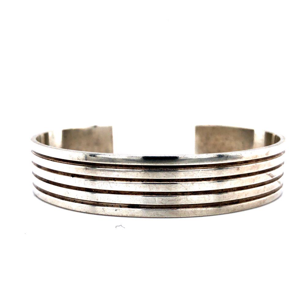 Navajo Handmade Sterling Silver Cuff Bracelet (1 of 6)