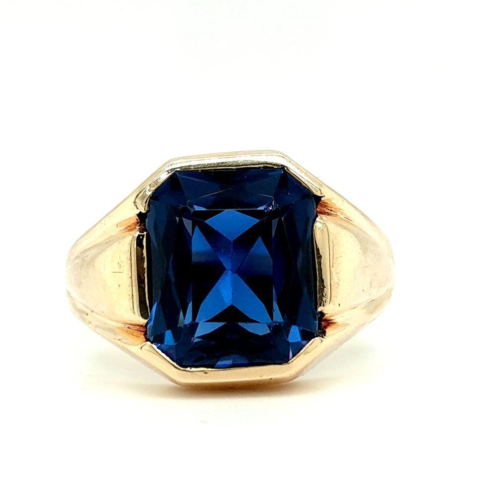 Yellow Gold & Blue Stone Ring (1 of 5)