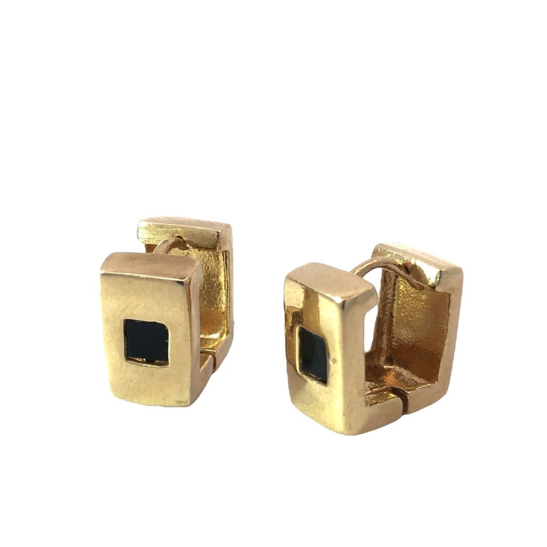 Geometric Square Onyx Huggie Earrings: S/6.5-ESS Elegant and modern, these huggie earrings are crafted from 14k yellow gold in a sleek, geometric square design. Each earring features a striking, inlaid square of black onyx, c