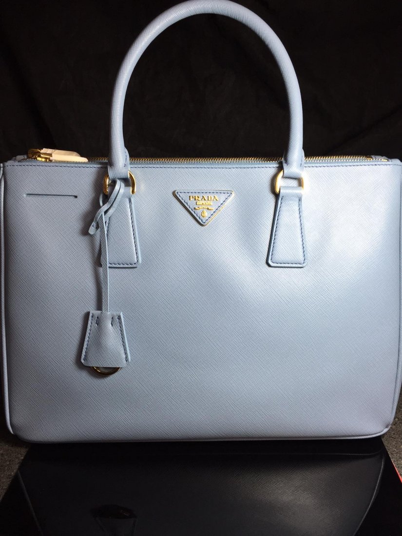 Prada Milano Saffiano Lux Purse (1 of 3)