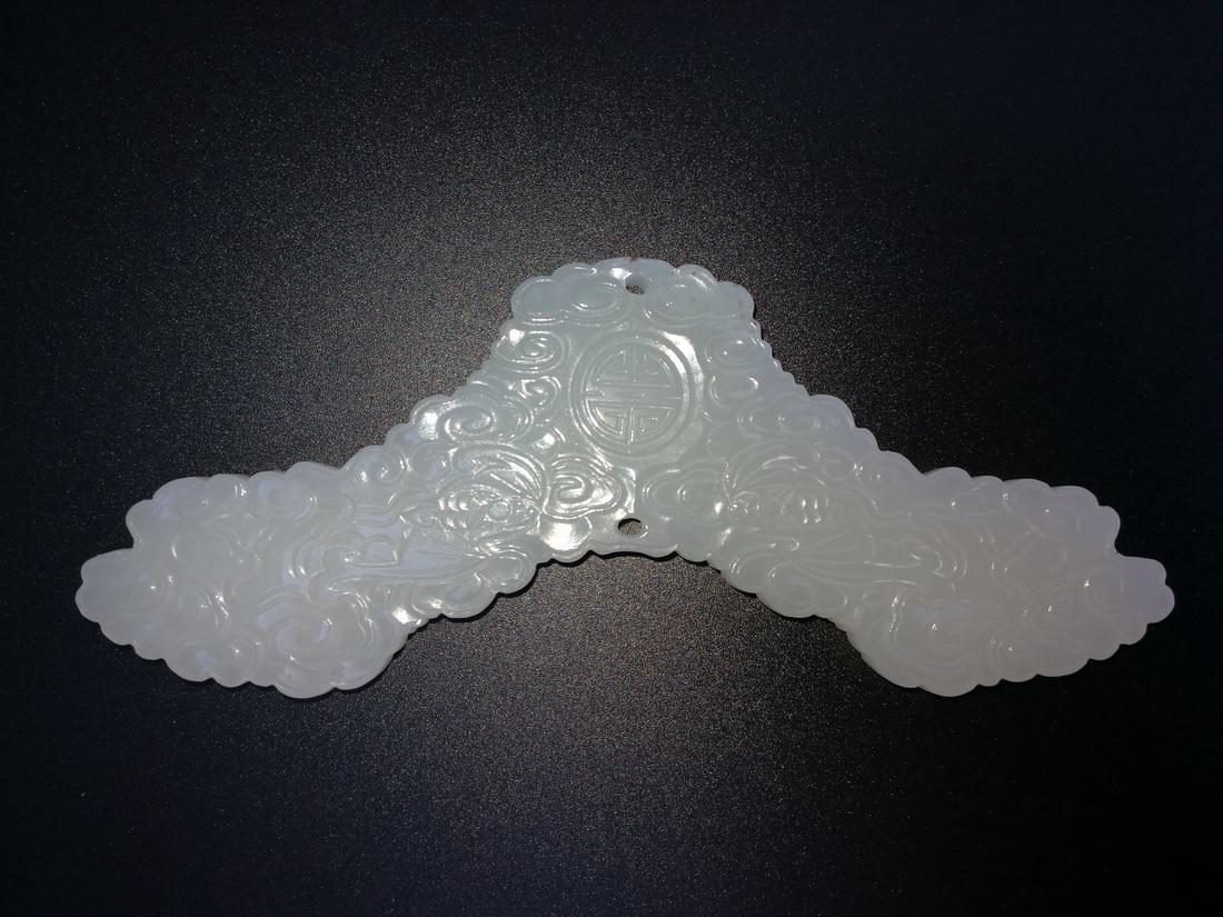 Exquisite Ancient Chinese White Hetian Jade Carving (1 of 5)