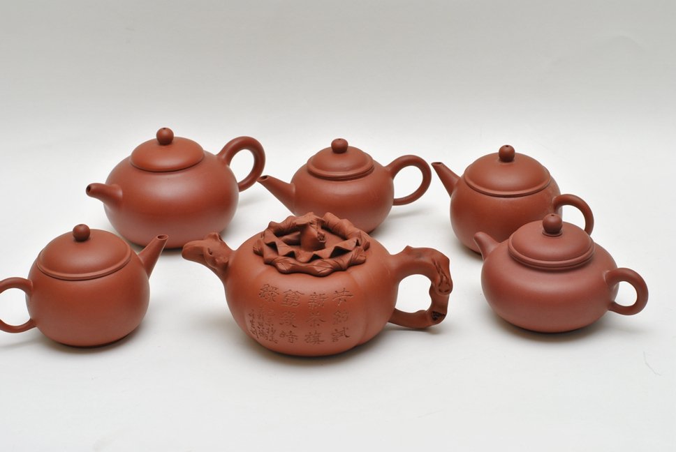CHINESE YIXING TEAPOT LOTS (1 of 5)