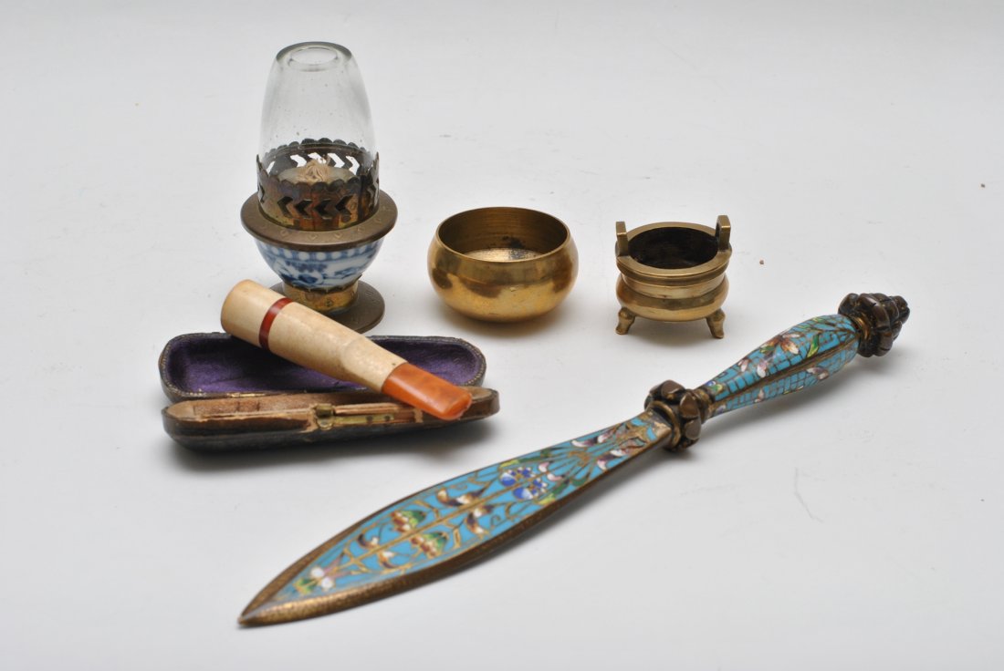 mixed asian enamel bronze items (1 of 4)