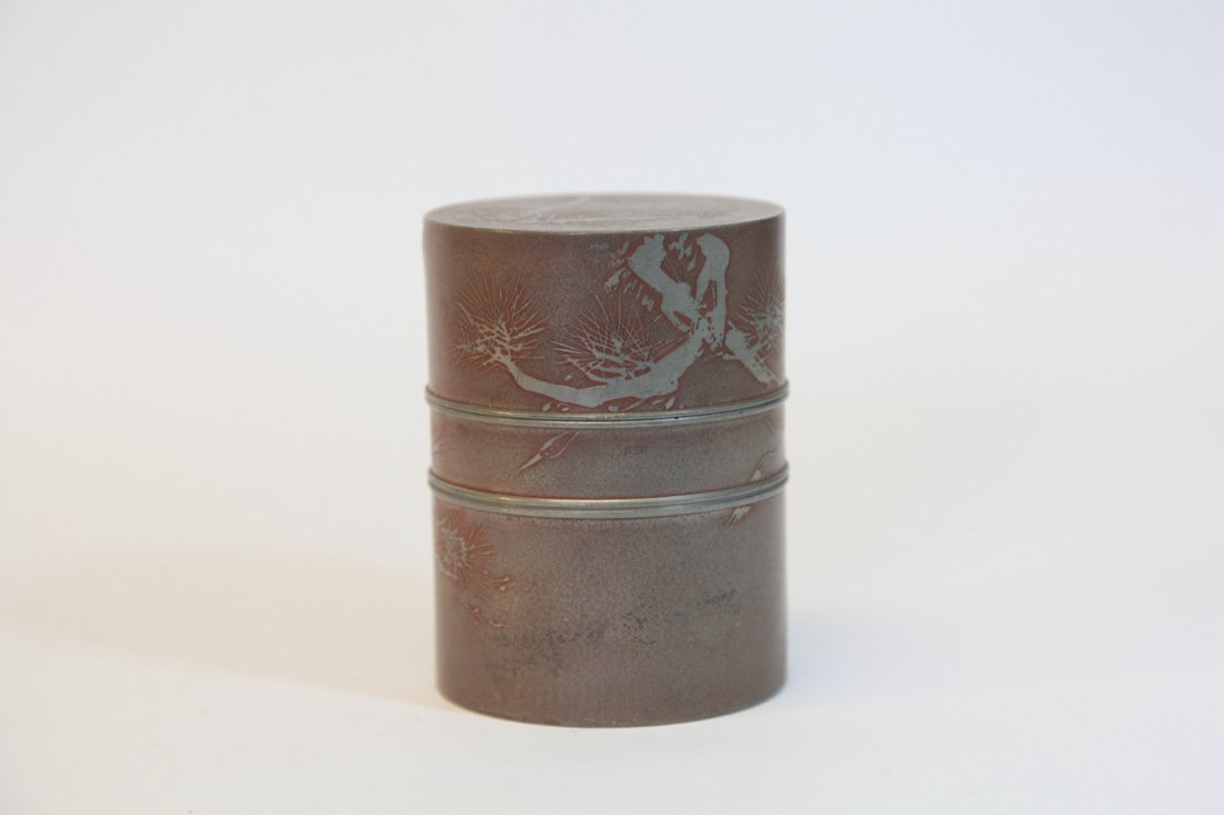 Chinese pewter tea caddy (1 of 5)