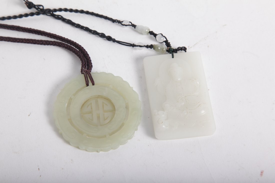 Chinese jade lot (1 of 2)