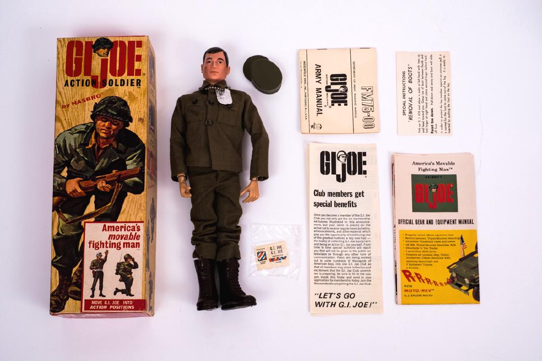 Vintage G.i. Joe Black Action Soldier In Original Box. Vintage G.i. Joe Black Action Soldier In Original Box.