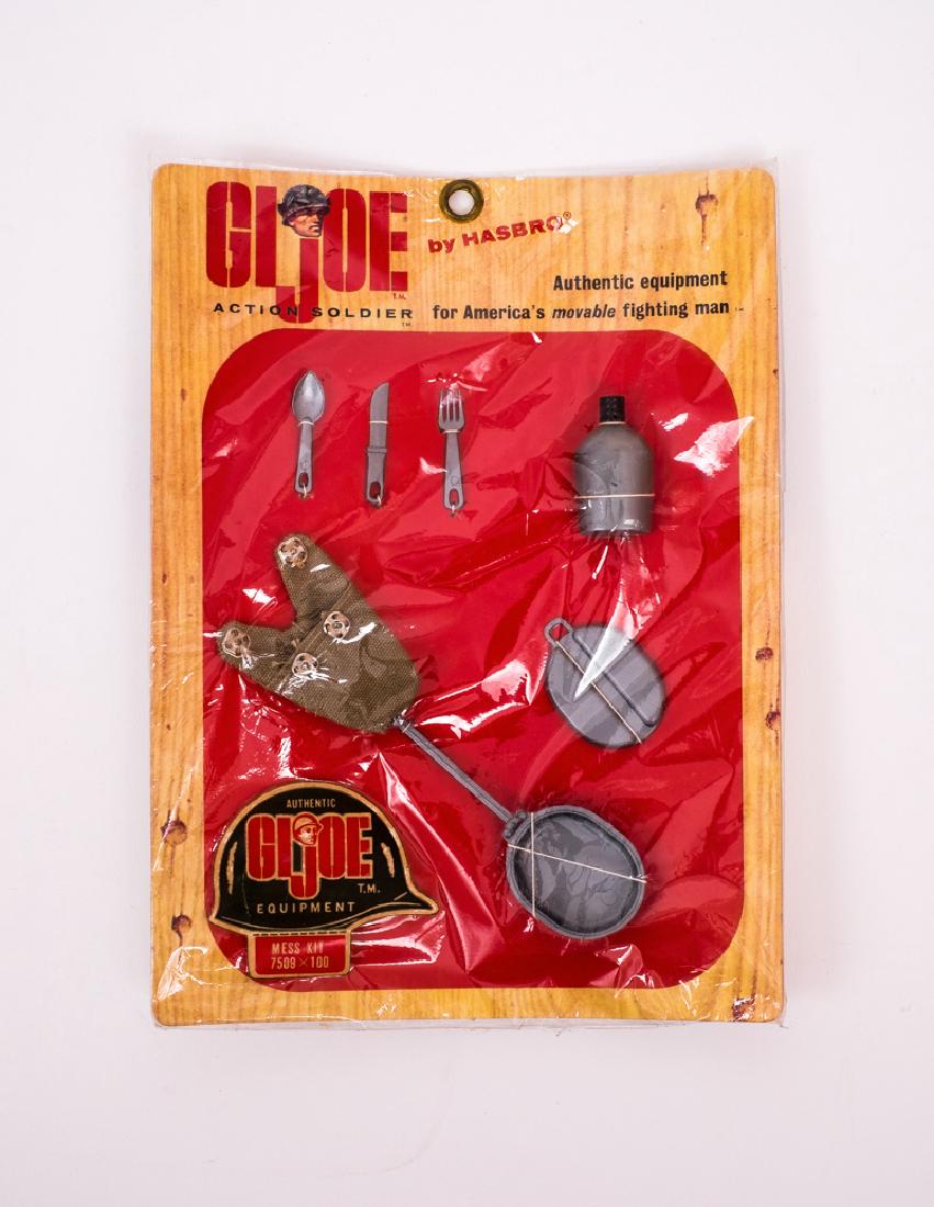 1964 G.I. Joe Action Soldier Mess Kit Set MOC (1 of 2)