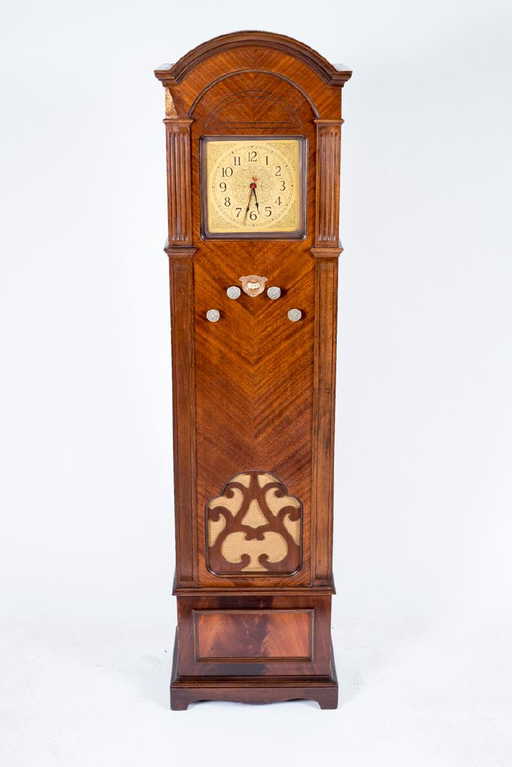 Colonial Grandfather Clock Radio Model 36