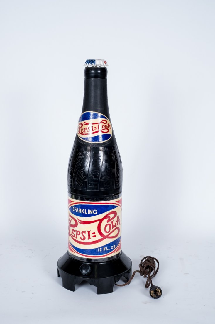 Pepsi-Cola Bottle Shaped Radio (1 of 5)