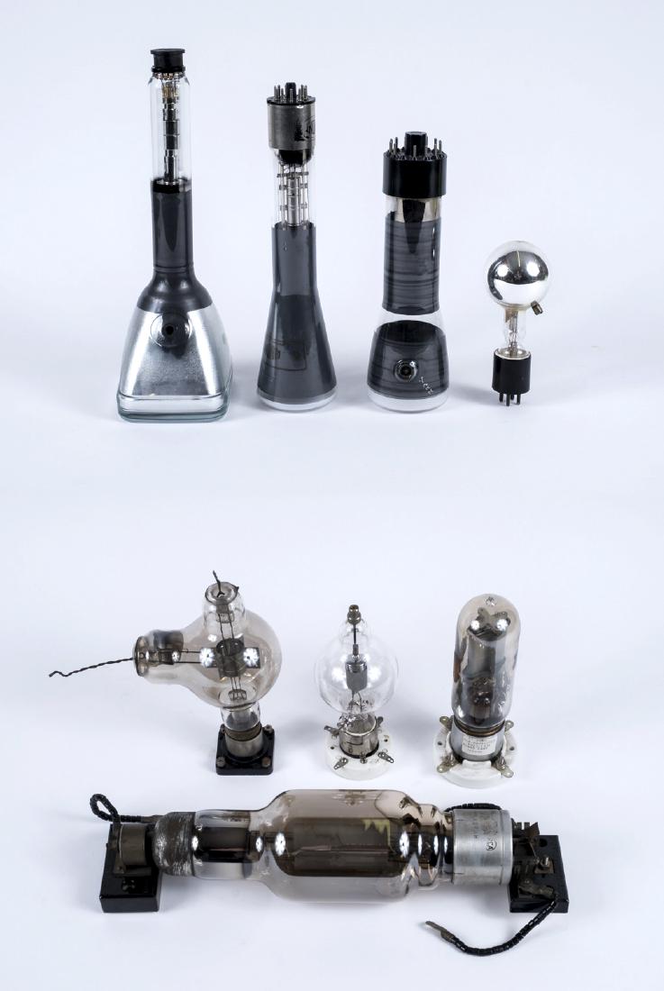 7 Large Tubes & CRTs incl Dumont (1 of 3)