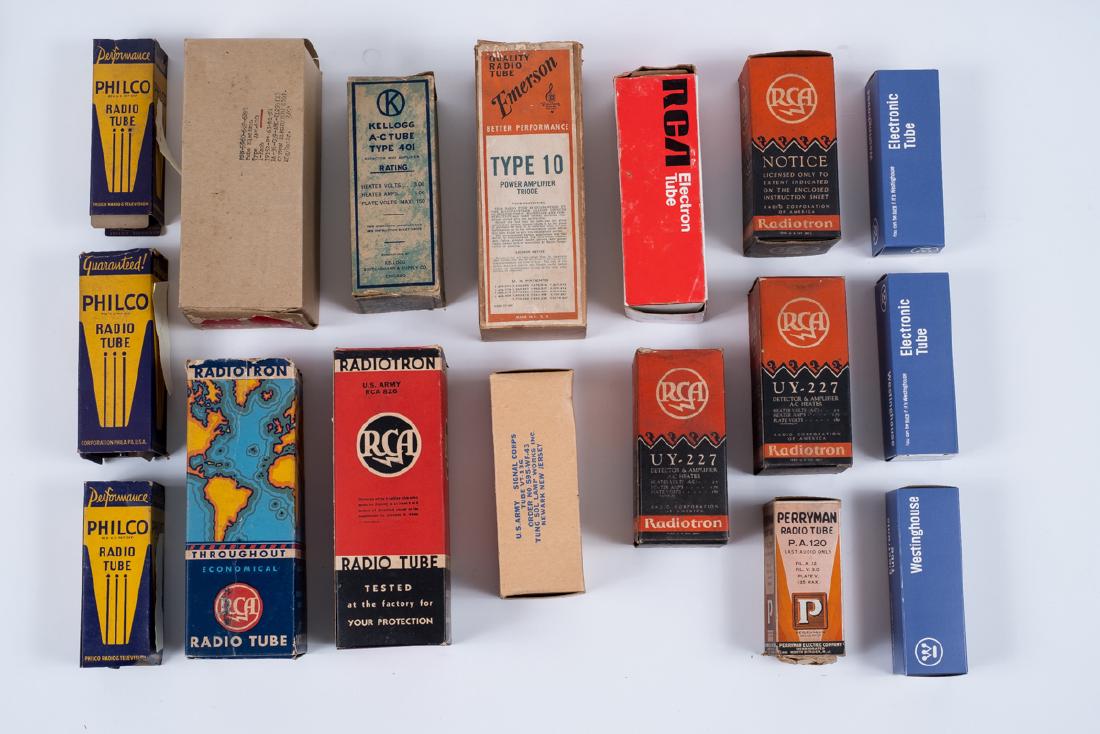 17 Assorted Tubes in OBs incl Philco (1 of 1)