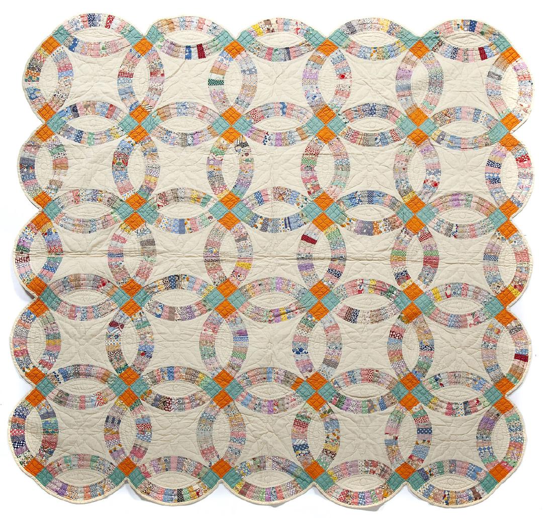 Double Wedding Ring Quilt (1 of 3)