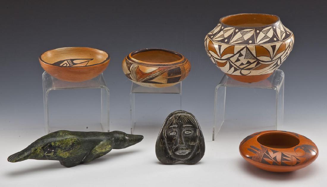4 Native American Pots & 2 Inuit Carvings (1 of 10)